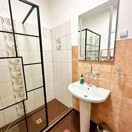 Bright 1-bedroom Gem Heart Of * صوفيا
