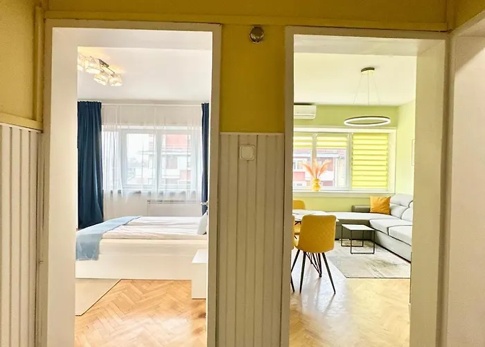 Bright 1-bedroom Gem Heart Of Apartament *