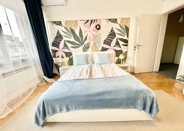 Διαμέρισμα Bright 1-bedroom Gem Heart Of Σόφια