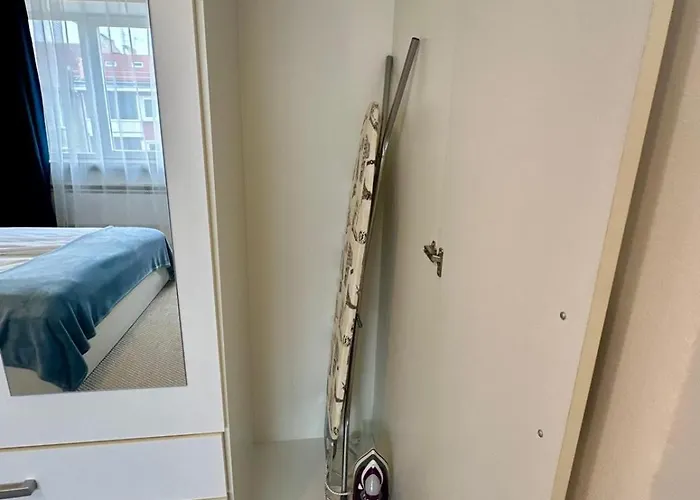 Bright 1-bedroom Gem Heart Of Διαμέρισμα