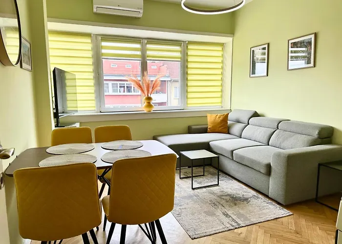 Bright 1-bedroom Gem Heart Of * Σόφια