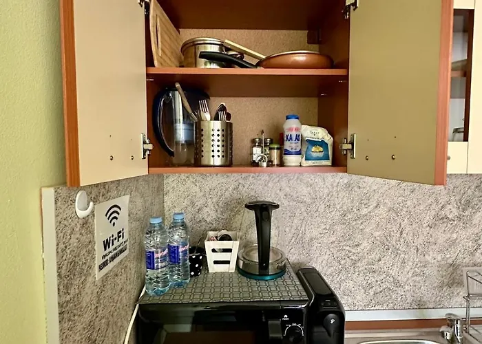 Bright 1-bedroom Gem Heart Of *