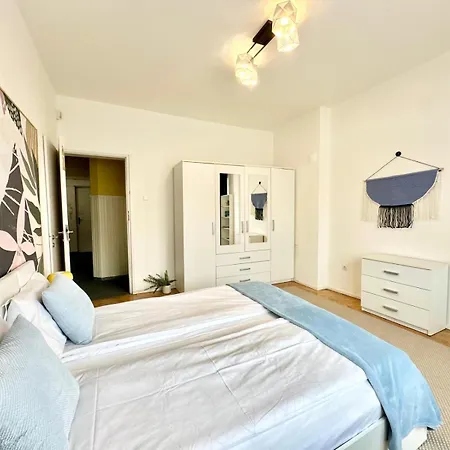 Bright 1-bedroom Gem Heart Of * 索菲亞